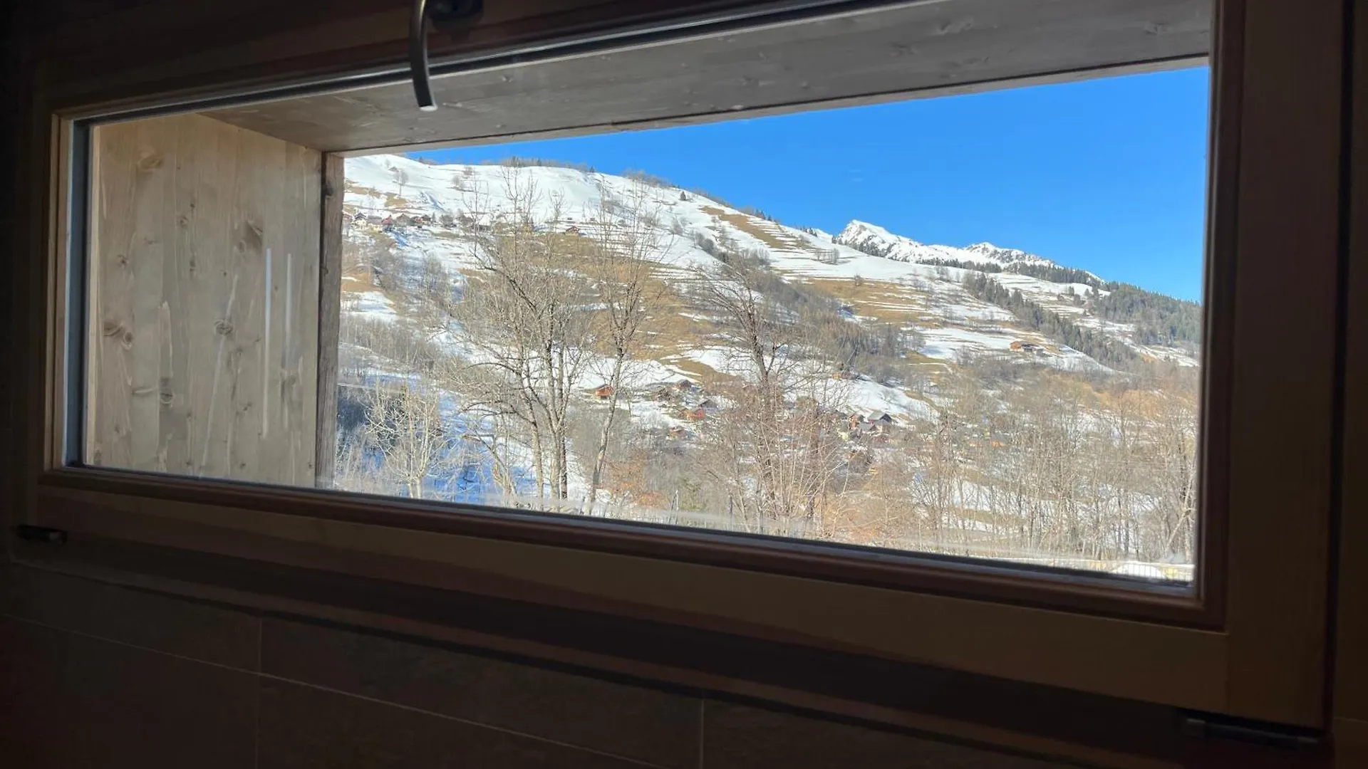 Au Pre Des Saisons Bed and Breakfast Les Avanchers Bed & Breakfast